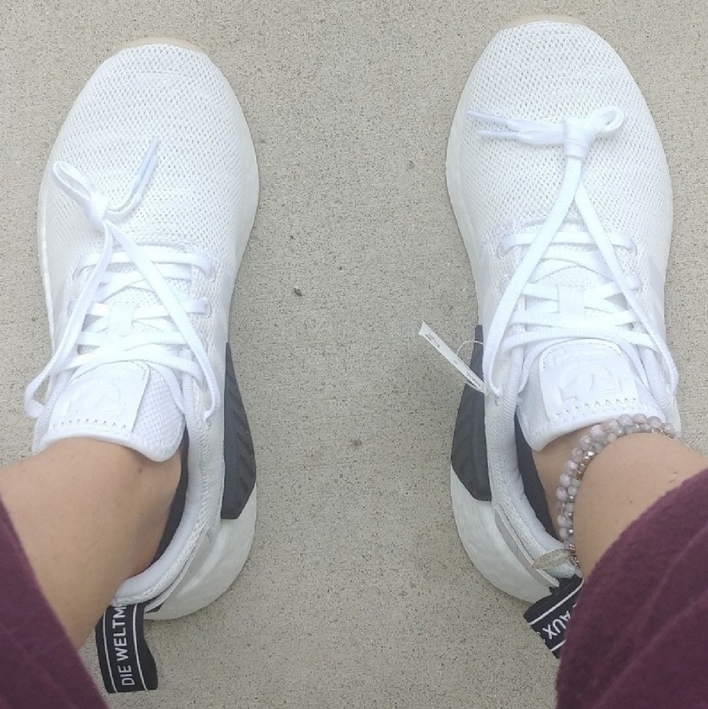 ๐๐Adidas NMD R2๐ - Picture 3 of 8